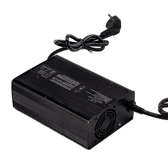 EFFIC Chargers 48V 15A, CHB48V15А-220