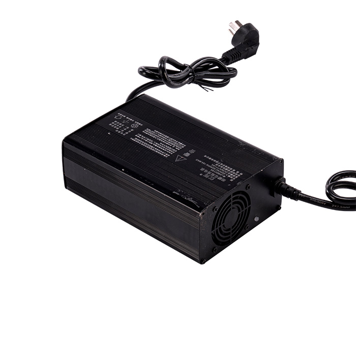Высокочастотное зарядное устройство EFFIC Chargers 72V 13A